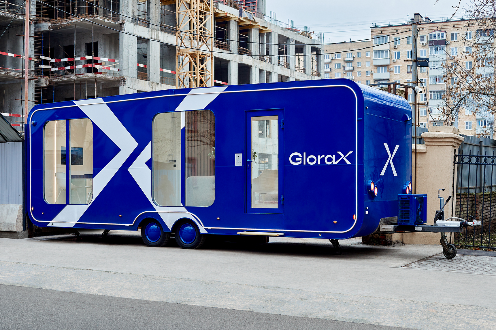 Глоракс 001р 02. Мобильный офис Глоракс. Мобильный офис продаж Glorax. Глоракс Заневский. Глоракс офис СПБ.