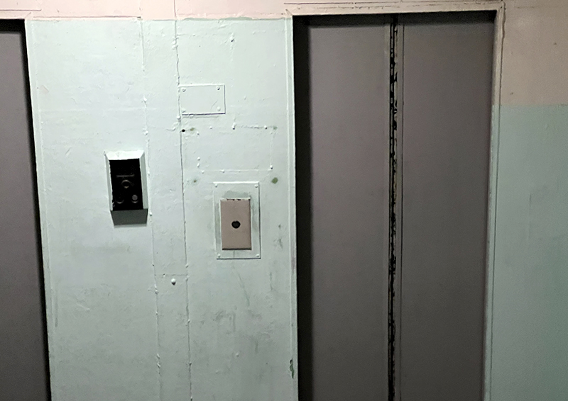 Замена лифтов в России сталкивается с трудностями